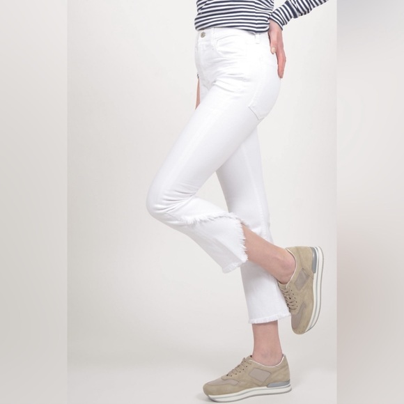 Citizens of Humanity Women’s Drew Fray High Rise Crop Flare Jeans - Picture 3 of 11